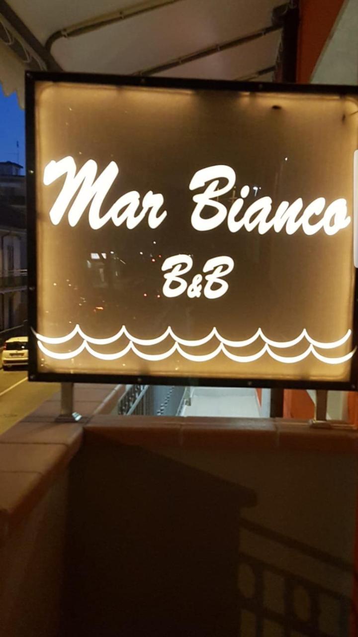 Marbianco B&B Марина-ди-Каррара Экстерьер фото